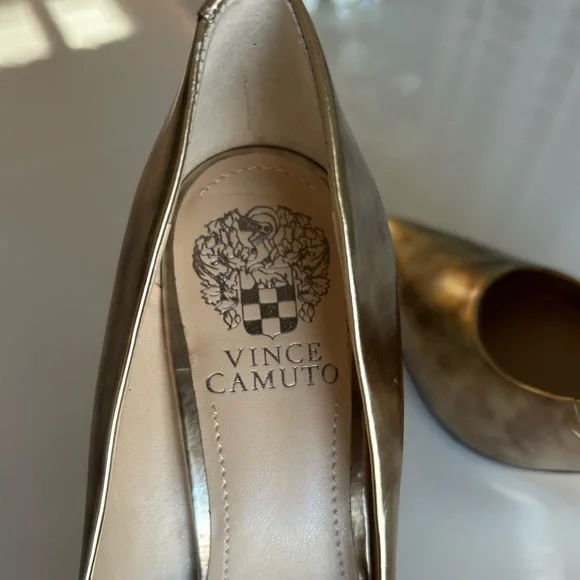 Vince Camuto Pumps - Picture 9 of 9